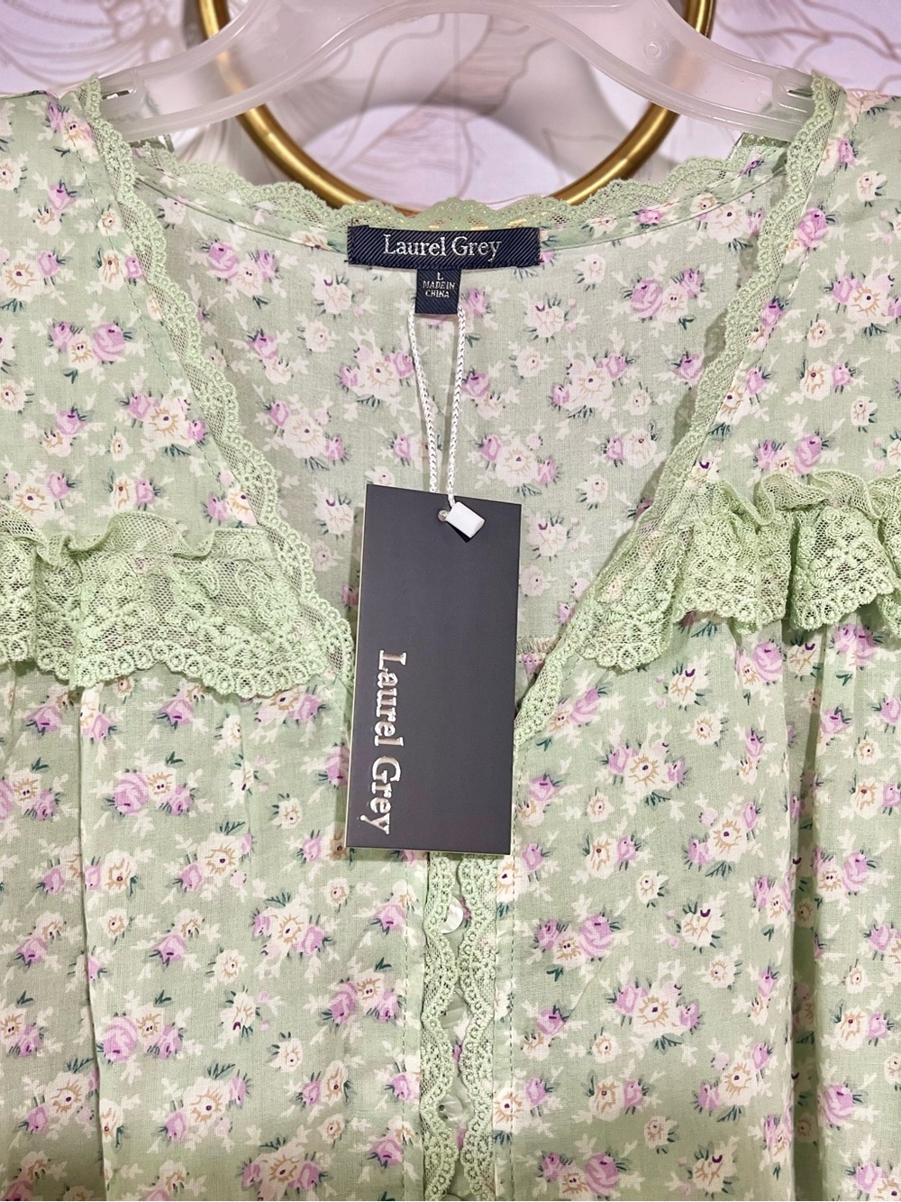 Laurel Grey Women's Light Green Floral Lace-Trim Blouse